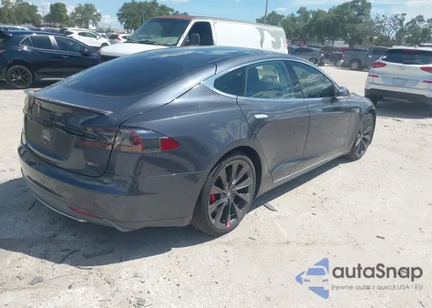 2015 Tesla Model S 70D/85D/P85D z USA, uszkodzony, nr VIN 5YJSA1H28FFP79921